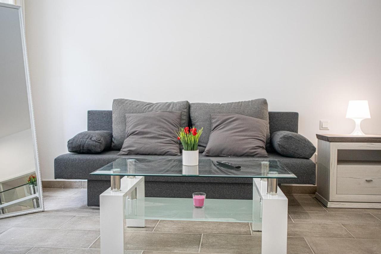 9 Min From City Center - Beautiful Studio Near U1 Reumannplatz Viena Exterior foto
